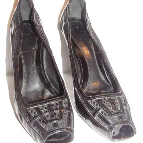 Fendi Glossy Black W Woven Mesh Trim Accent Pumps